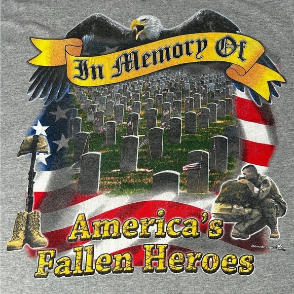 In The Memory Of Fallen Heroes Gray T-shirt Sz 2XL - Picture 1 of 6